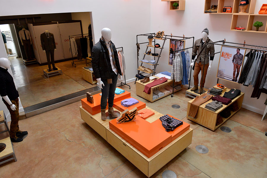 dockers_inaugura_alpha_pop_up_store_760399593_900x601